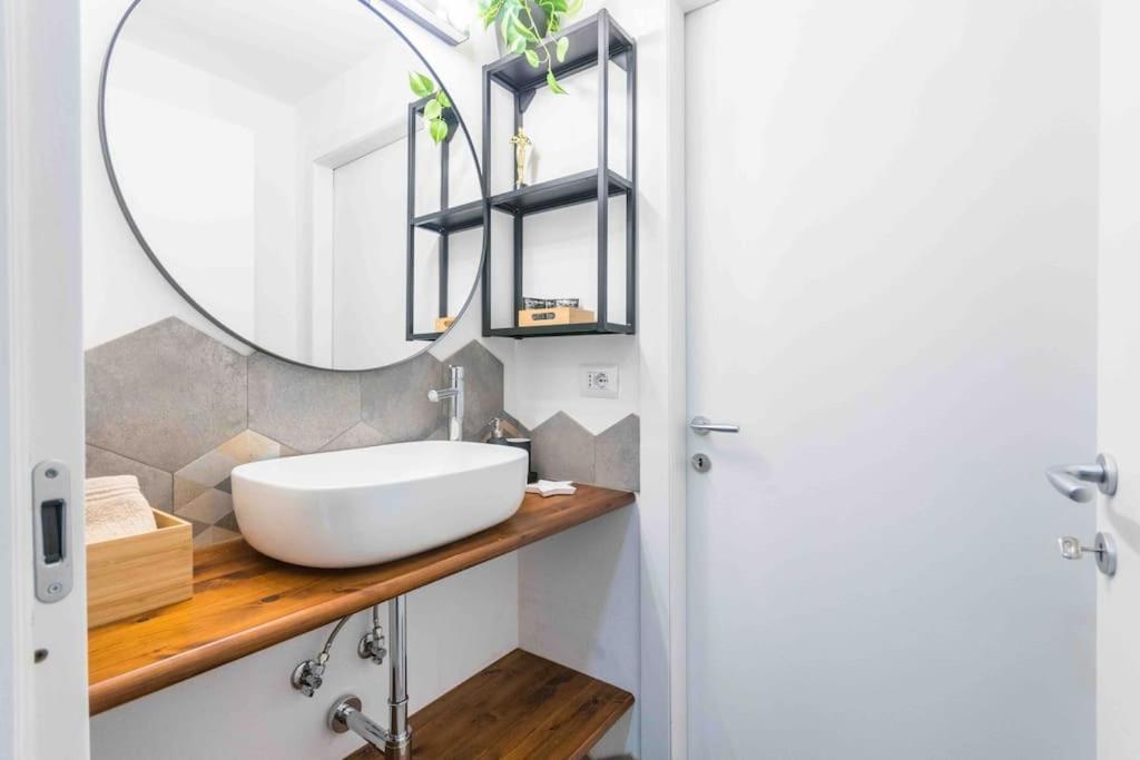 Hollywood Housein The Heart Of Turin Διαμέρισμα Εξωτερικό φωτογραφία